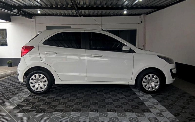 imagem-https://www.socarrao.com.br/sc-vehicle-images-prod/3410752/1788627995231-8403743_0_B_968d4c0e33.jpeg