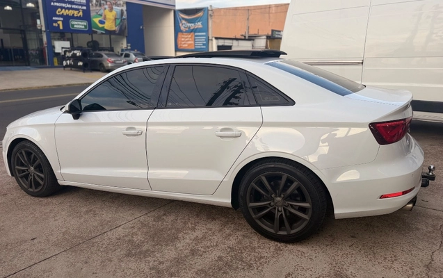 imagem-https://www.socarrao.com.br/sc-vehicle-images-prod/3410879/1789147205455-gb-7a0de6d.jpeg