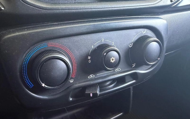 imagem-https://www.socarrao.com.br/sc-vehicle-images-prod/3411101/1787589093645-8312816_4_B_aa1d01cb56.jpeg