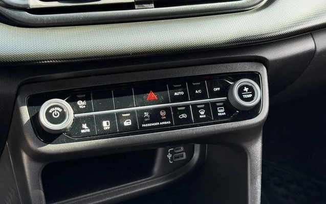 imagem-https://www.socarrao.com.br/sc-vehicle-images-prod/3411293/1789051651744-8405521_8_B_56f695b493.jpeg