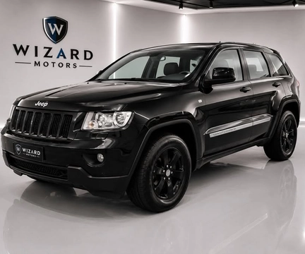Jeep Grand Cherokee 2012 Preto — foto 1 de 3