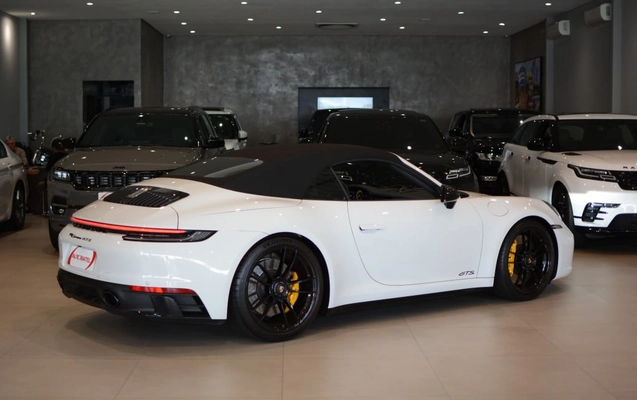 imagem-https://www.socarrao.com.br/sc-vehicle-images-prod/3413141/1787664157943-vehicle_image_1787583861_cba79bcfc7766386790b69f299120a87.jpeg