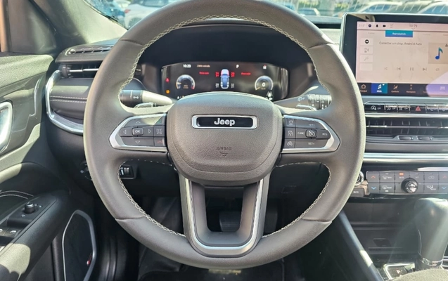 imagem-https://www.socarrao.com.br/sc-vehicle-images-prod/3413375/1787594772379-C52IpPxWAwey0tnuYAVTBS8h1tWfsf9S.jpg
