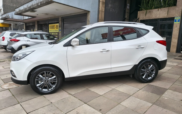imagem-https://www.socarrao.com.br/sc-vehicle-images-prod/3413625/1787753302533-SU1HXzIwMjYwODI2XzA5MzE1MTg5MV9IRFIuanBn.jpg