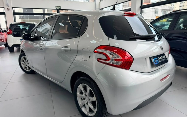 imagem-https://www.socarrao.com.br/sc-vehicle-images-prod/3413809/1789826965238-gb-dd126fb.jpeg