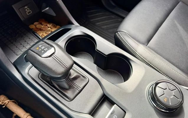 imagem-https://www.socarrao.com.br/sc-vehicle-images-prod/3413949/1787596528639-11_033503.jpg