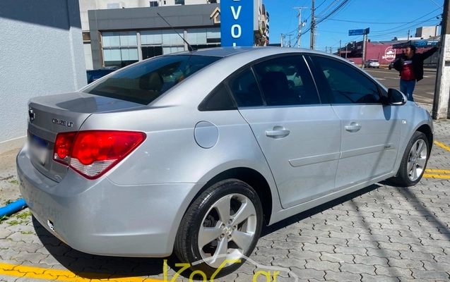 imagem-https://www.socarrao.com.br/sc-vehicle-images-prod/3414195/1787597132819-htmxke0NkNFtbYJ9BqrmdlVMRMnoTHXD.jpg