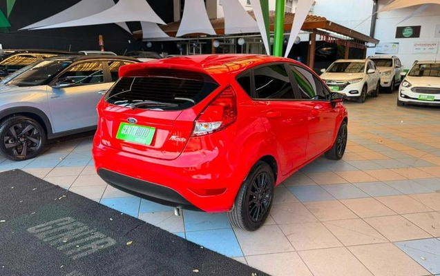 imagem-https://www.socarrao.com.br/sc-vehicle-images-prod/3414237/1789670194044-8401334_7_B_c39425fc5e.jpeg