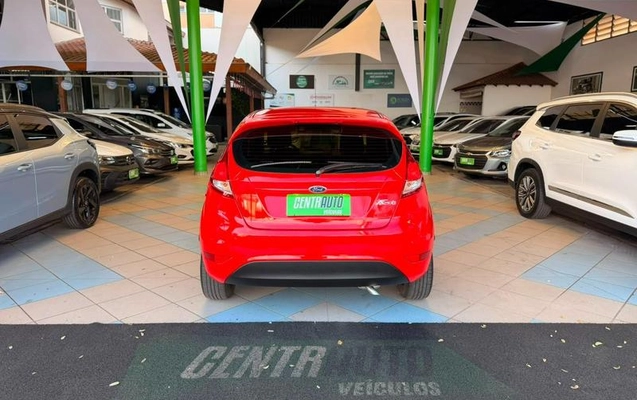 imagem-https://www.socarrao.com.br/sc-vehicle-images-prod/3414237/1789670194045-8401334_7_B_d8ea8bcf81.jpeg