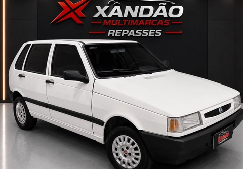 Fiat Uno 2002 Branco — foto 1 de 3