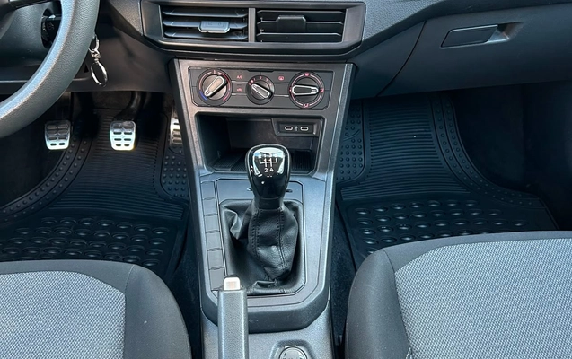 imagem-https://www.socarrao.com.br/sc-vehicle-images-prod/3415110/1787599683479-14300dba-b0ce-462f-8035-dbfc3766c1c9.jpg