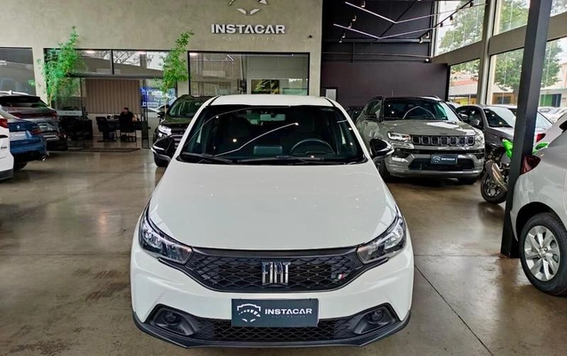 imagem-https://www.socarrao.com.br/sc-vehicle-images-prod/3415115/1789417825825-8411745_16_B_86d0567150.jpeg