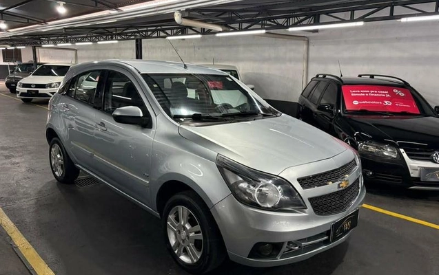 imagem-https://www.socarrao.com.br/sc-vehicle-images-prod/3415140/1789078278877-8196394_0_B_d726e55f87.jpeg