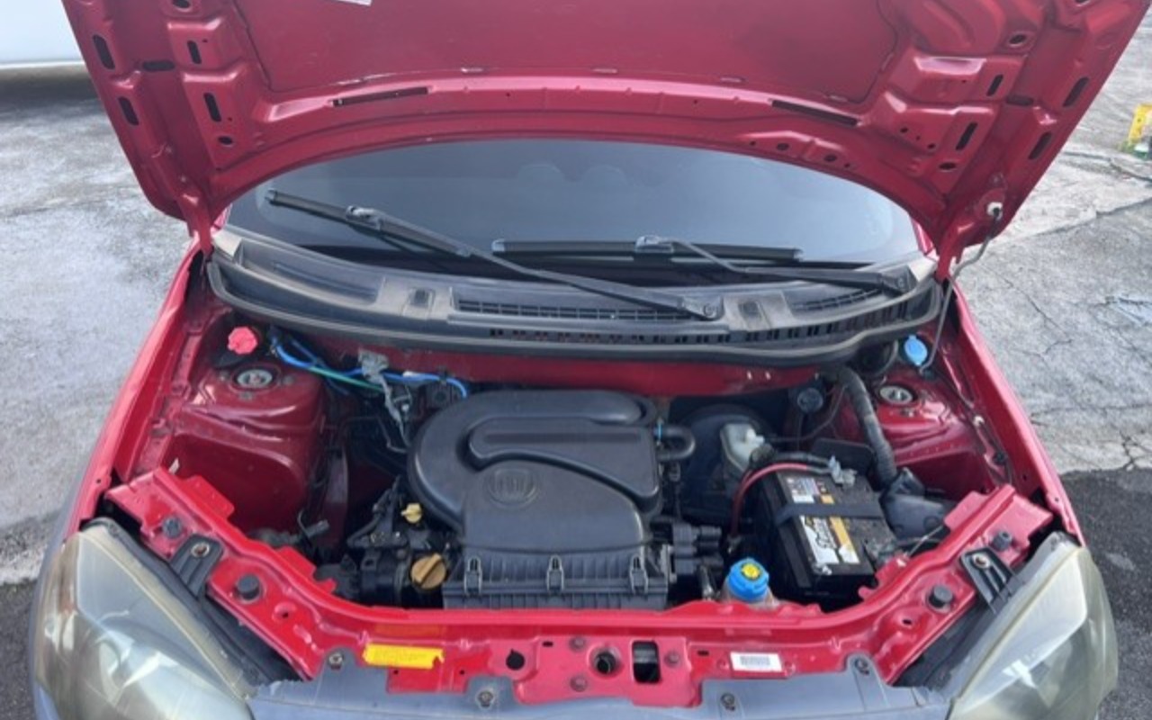 imagem-https://www.socarrao.com.br/sc-vehicle-images-prod/3415233/1787603241419-MjliYjE2NjctYjMwMi00NjIzLTg4NmItY2FkZTUxOWVlMjI4LmpwZw.jpg