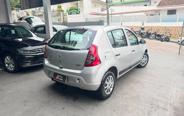 imagem-https://www.socarrao.com.br/sc-vehicle-images-prod/3415237/1787600971431-gb-0fdc292.jpeg