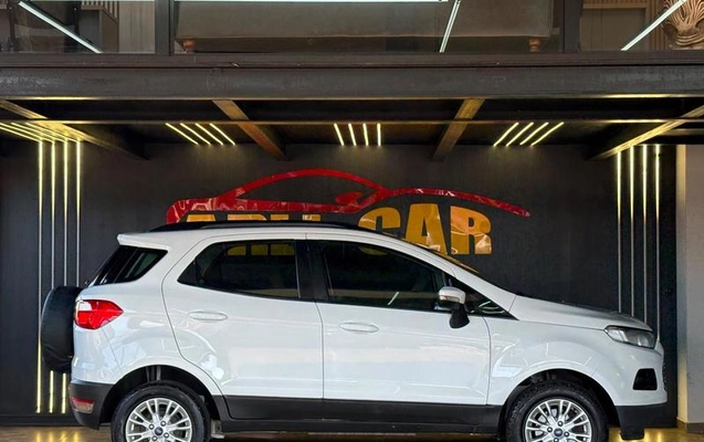 imagem-https://www.socarrao.com.br/sc-vehicle-images-prod/3415238/1787600489251-8351610_6_B_7fb430cf36.jpeg