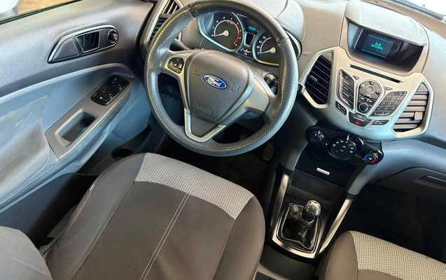 imagem-https://www.socarrao.com.br/sc-vehicle-images-prod/3415238/1787600489254-8351610_9_B_daaeaa5654.jpeg