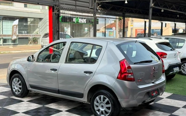 imagem-https://www.socarrao.com.br/sc-vehicle-images-prod/3415258/1787600522879-8411798_4_B_41767f15d7.jpeg
