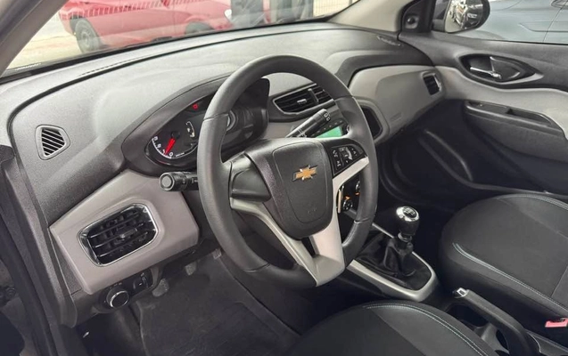 imagem-https://www.socarrao.com.br/sc-vehicle-images-prod/3415271/1787600586825-f1e6e3f3-2c93-4d5d-b671-407d2cb5700b.jpg