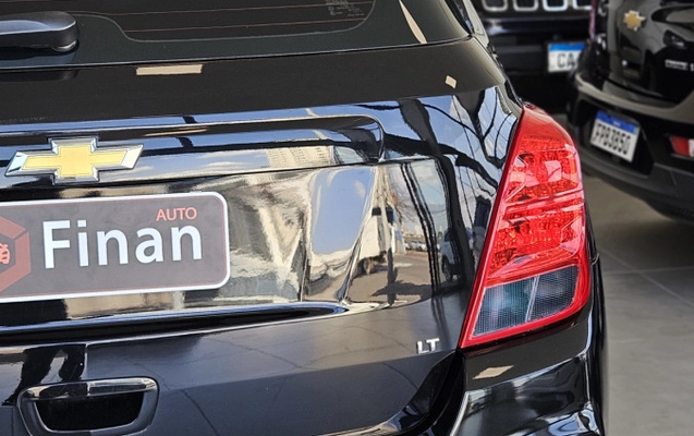 imagem-https://www.socarrao.com.br/sc-vehicle-images-prod/3415293/1787600710382-50WbVkHXBe1JrTPipX0QmvzXLwmy43X7.jpg