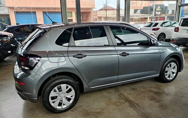 imagem-https://www.socarrao.com.br/sc-vehicle-images-prod/3415381/1789667943668-8411923_17_B_e9dee9f35a.jpeg