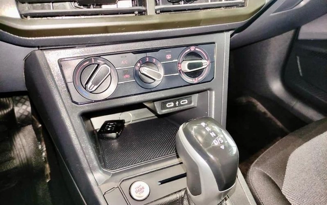 imagem-https://www.socarrao.com.br/sc-vehicle-images-prod/3415381/1789667943685-8411923_4_B_c180532d92.jpeg