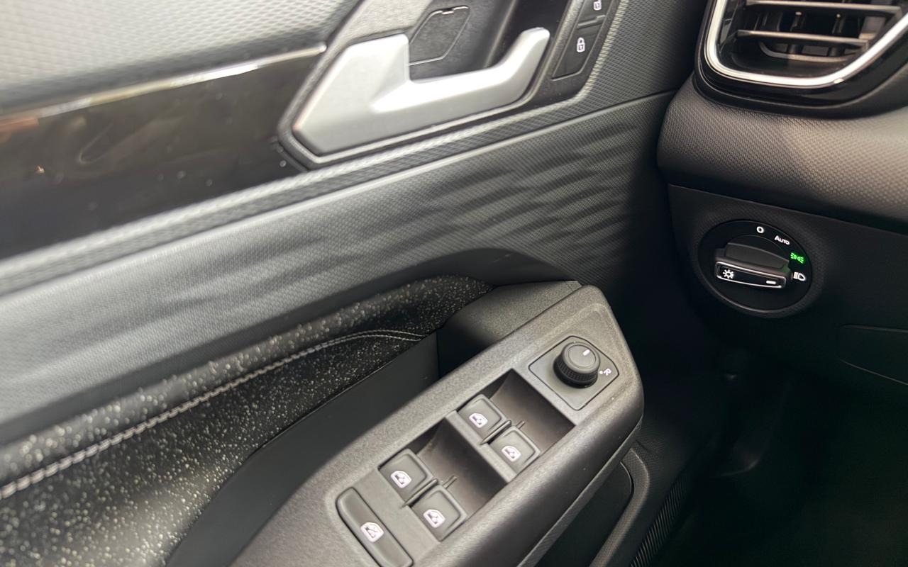 imagem-https://www.socarrao.com.br/sc-vehicle-images-prod/3415516/1787601657523-MjEuanBlZw.jpeg