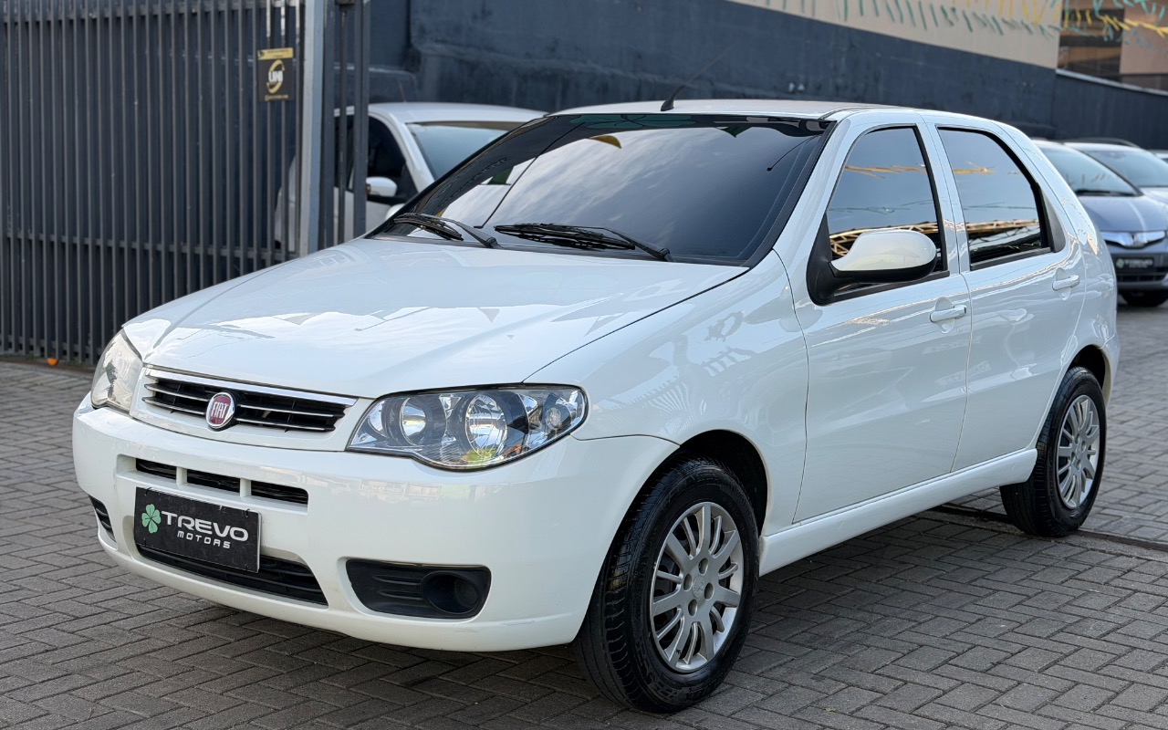 Fiat Palio 2016 Branco — foto 1 de 3