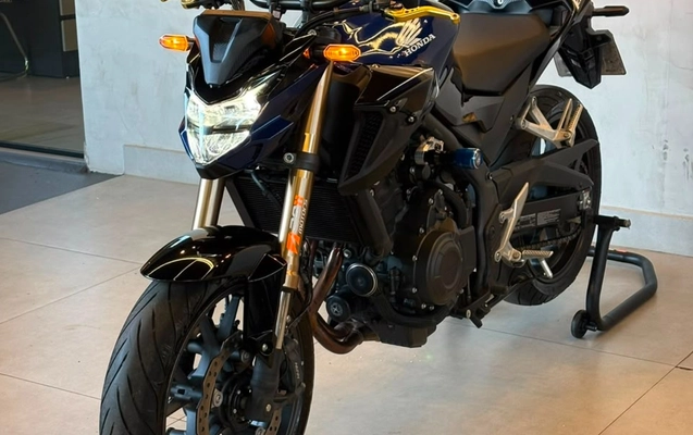 imagem-https://www.socarrao.com.br/sc-vehicle-images-prod/3415535/1787601745478-V2hhdHNBcHAgSW1hZ2UgMjAyNi0wOC0yMiBhdCAxNC4wMy4zNS5qcGVn.jpeg