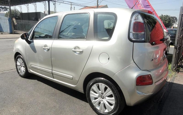 imagem-https://www.socarrao.com.br/sc-vehicle-images-prod/3415763/1792516917708-8411577_1_B_ab19c94eb1.jpeg