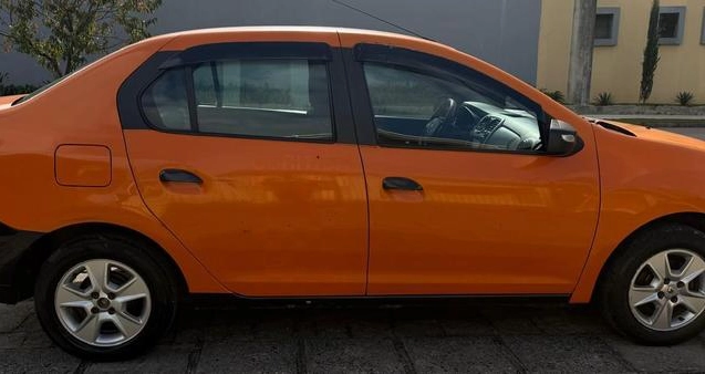 imagem-https://www.socarrao.com.br/sc-vehicle-images-prod/3416264/1789580897098-7931026_1_B_964b1b932c.jpeg