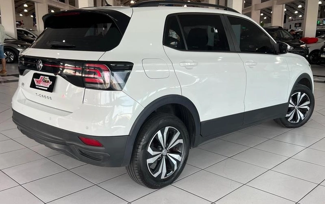 imagem-https://www.socarrao.com.br/sc-vehicle-images-prod/3416562/1788701624815-8410195_10_B_c046039c31.jpeg