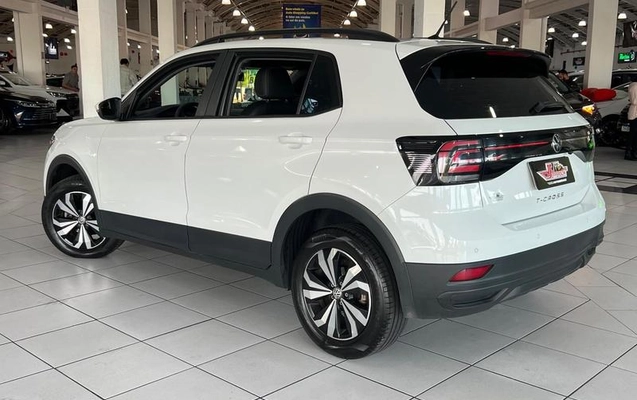 imagem-https://www.socarrao.com.br/sc-vehicle-images-prod/3416562/1788701624818-8410195_14_B_64106018e3.jpeg