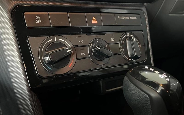 imagem-https://www.socarrao.com.br/sc-vehicle-images-prod/3416562/1788701624836-8410195_19_B_7d5d188e3e.jpeg