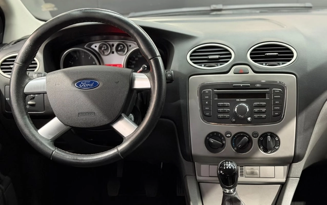 imagem-https://www.socarrao.com.br/sc-vehicle-images-prod/3416566/1787604219722-003_075f79f9df82f2a15e22c2bdb7dbb196.jpeg