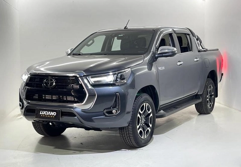 Toyota Hilux 2021 Cinza — foto 1 de 3