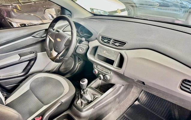imagem-https://www.socarrao.com.br/sc-vehicle-images-prod/3416642/1787686247567-8402621_7_B_6b666597eb.jpeg