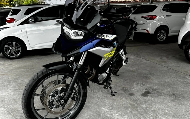 imagem-https://www.socarrao.com.br/sc-vehicle-images-prod/3416807/1787604988677-6f9bec970658ddb26f25ee699406bae3_big.jpeg