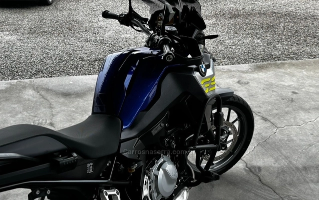 imagem-https://www.socarrao.com.br/sc-vehicle-images-prod/3416807/1787604988679-c17ad322d6683a0d1303bc2b9c9d5def_big.jpeg