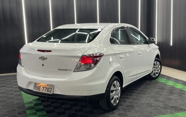 imagem-https://www.socarrao.com.br/sc-vehicle-images-prod/3416814/1787604991394-22e472f7c9d6b9ce94b66de6b81d1b8f_big.jpeg