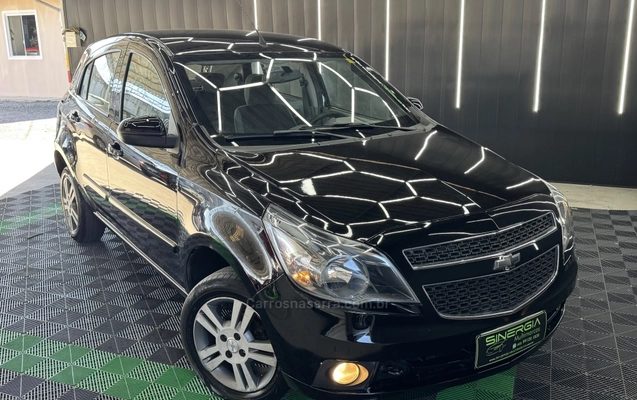 imagem-https://www.socarrao.com.br/sc-vehicle-images-prod/3416826/1787604997389-14c22abcc070cf36bbe74a83fdcb1ed0_big.jpeg