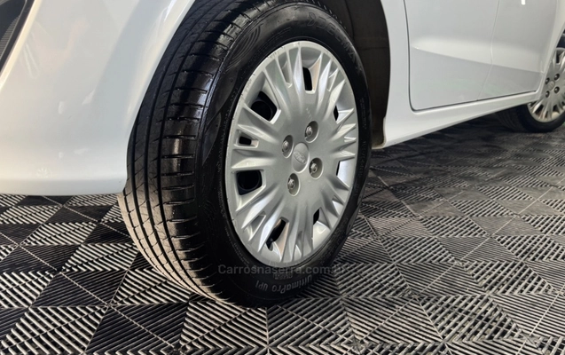imagem-https://www.socarrao.com.br/sc-vehicle-images-prod/3416837/1787605002528-0bbf434479e0fe59bc3e9e3f6996825f_big.jpeg