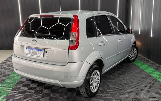 imagem-https://www.socarrao.com.br/sc-vehicle-images-prod/3416838/1787605003436-63ef28b0d0018efd18a5adb1d8165558_big.jpeg
