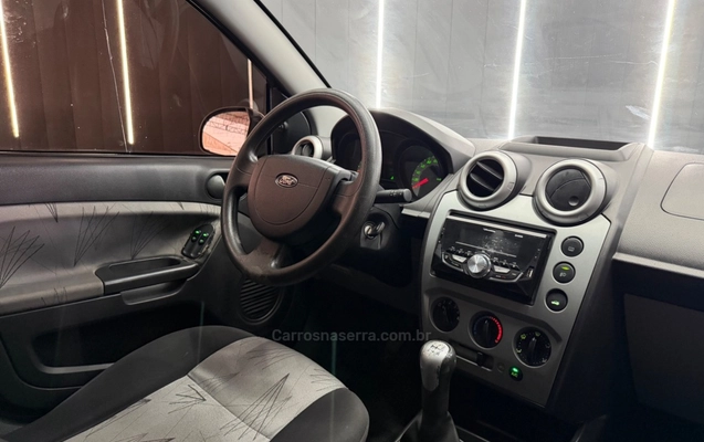 imagem-https://www.socarrao.com.br/sc-vehicle-images-prod/3416838/1787605003437-48a3e7820b317e0a77d072a1fc940991_big.jpeg