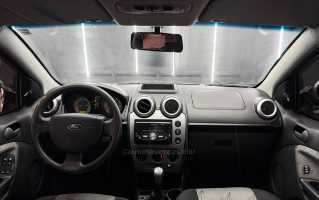 imagem-https://www.socarrao.com.br/sc-vehicle-images-prod/3416838/1787605003437-d9da6966e0cf888809c0e67bc1b494ee_big.jpeg