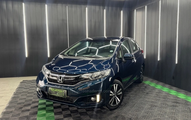 imagem-https://www.socarrao.com.br/sc-vehicle-images-prod/3416840/1787605004954-78cdce8dadce9788f29fd19b55bd1854_big.jpeg