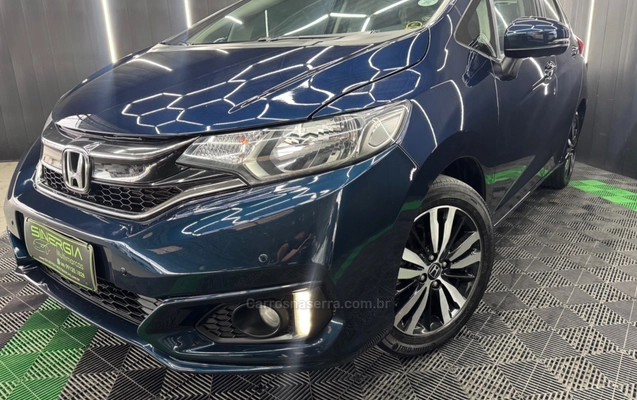 imagem-https://www.socarrao.com.br/sc-vehicle-images-prod/3416840/1787605004955-7e33f8dbc7a0b8dd056247f3bc194ba5_big.jpeg