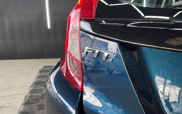 imagem-https://www.socarrao.com.br/sc-vehicle-images-prod/3416840/1787605004956-beb372f72718031a9a8f299187f851db_big.jpeg