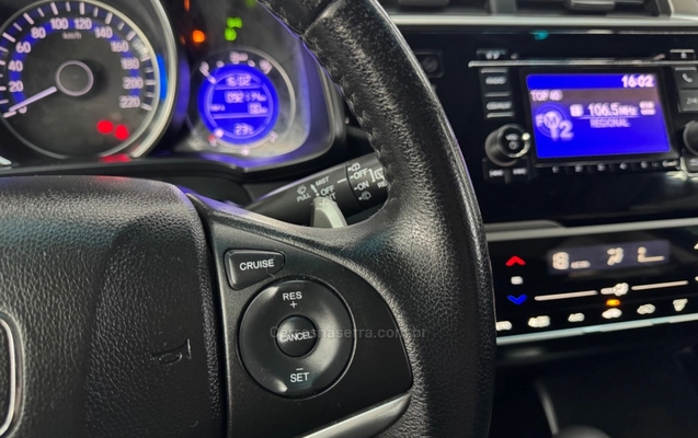 imagem-https://www.socarrao.com.br/sc-vehicle-images-prod/3416840/1787605004959-bcb698e1cdee5df1d11ec895ead783d3_big.jpeg