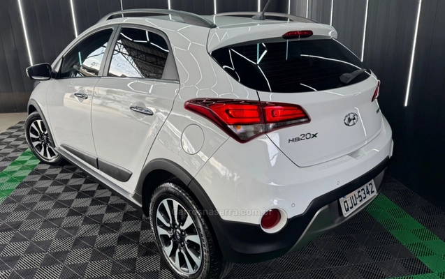 imagem-https://www.socarrao.com.br/sc-vehicle-images-prod/3416848/1787605008895-8858cf7ee6d1b5bf1d1236d7b279e827_big.jpeg